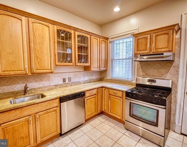 1821 Kilbourne Place Nw - Photo Thumbnail 11
