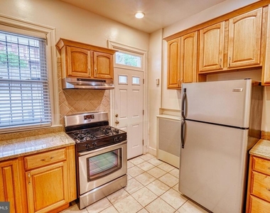 1821 Kilbourne Place Nw - Photo Thumbnail 12