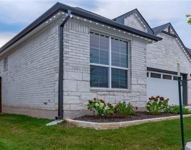 316 Peace Pipe Way - Photo Thumbnail 4
