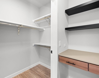 4510 Terry-o Ln - Photo Thumbnail 17