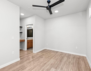 4510 Terry-o Ln - Photo Thumbnail 15
