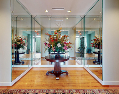 7987 Hollyridge Road - Photo Thumbnail 35