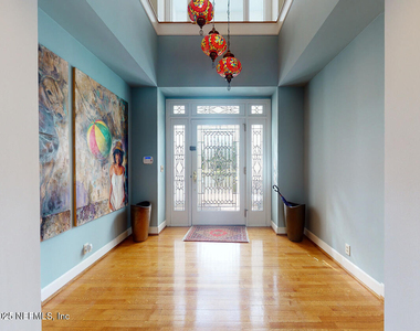7987 Hollyridge Road - Photo Thumbnail 34