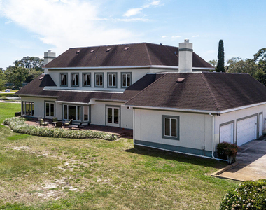 7987 Hollyridge Road - Photo Thumbnail 28