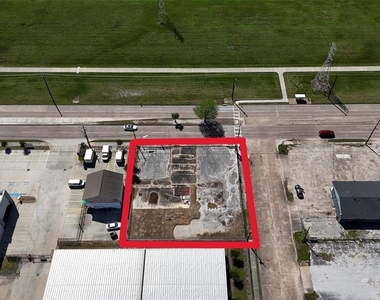 13103 Hiram Clarke Road - Photo Thumbnail 4