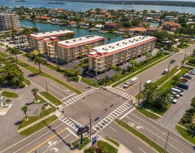 105 Island Way - Photo Thumbnail 22