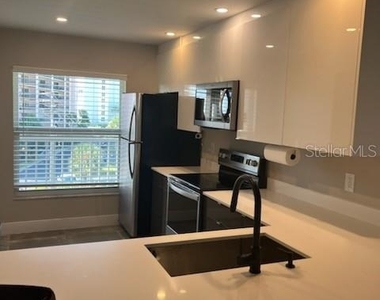 105 Island Way - Photo Thumbnail 8