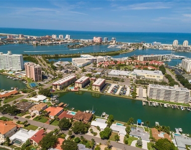 105 Island Way - Photo Thumbnail 16
