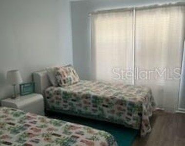 105 Island Way - Photo Thumbnail 13