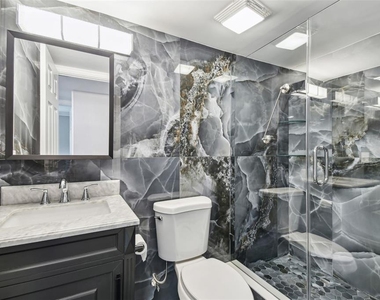 2942 W Bay Drive - Photo Thumbnail 21