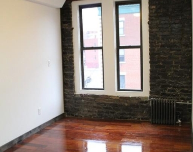 East 14th Street - Photo Thumbnail 2