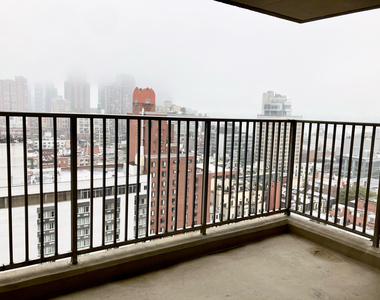 747 10th Avenue - Photo Thumbnail 9