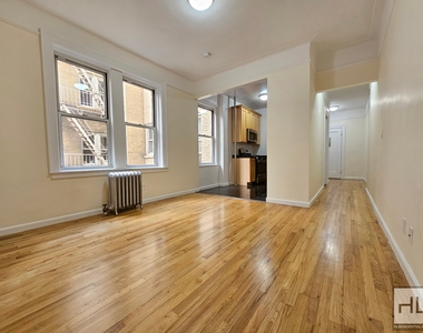 West 13 Street - Photo Thumbnail 0