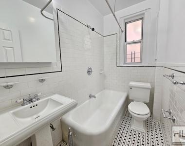 West 13 Street - Photo Thumbnail 1