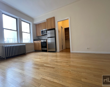 West 13 Street - Photo Thumbnail 0