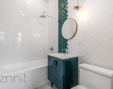 179 Meserole Street - Photo Thumbnail 8