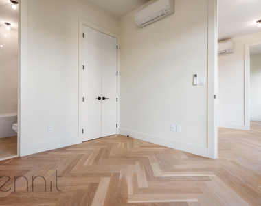 179 Meserole Street - Photo Thumbnail 7