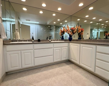 264 Avenida Del Sol - Photo Thumbnail 12