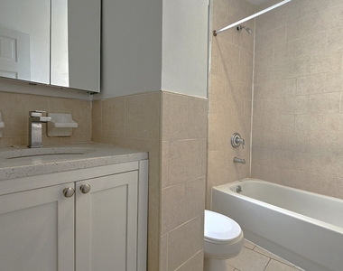 20 Magaw Place - Photo Thumbnail 6