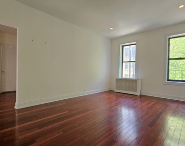 20 Magaw Place - Photo Thumbnail 0