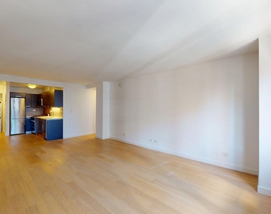 East 39th Street - Photo Thumbnail 1