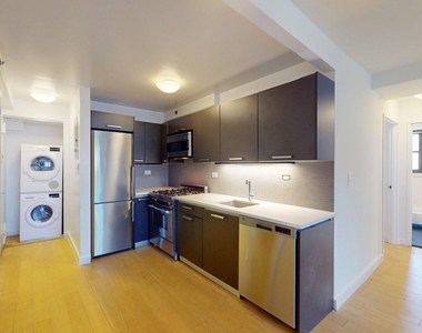 East 39th Street - Photo Thumbnail 0