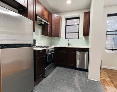 555 W 151st Street - Photo Thumbnail 0