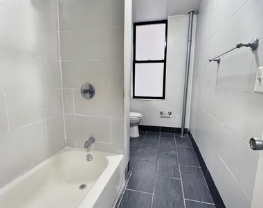 555 W 151st Street - Photo Thumbnail 4