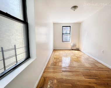 555 W 151st Street - Photo Thumbnail 3