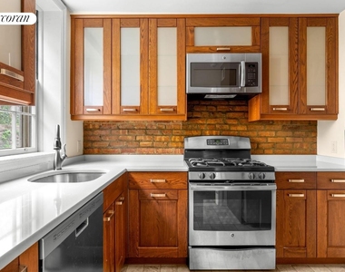 45 Joralemon Street - Photo Thumbnail 7