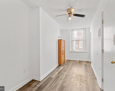 1534 Page Street - Photo Thumbnail 4