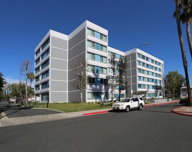 15211 Sherman Wy - Photo Thumbnail 1