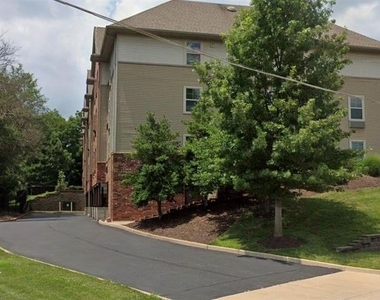 7550 Page Ave - Photo Thumbnail 4