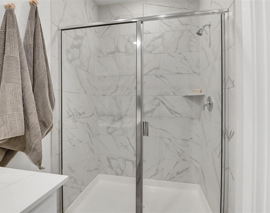 21015 Bay Village Drive - Photo Thumbnail 14