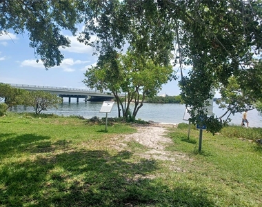 120 Causeway Boulevard - Photo Thumbnail 17