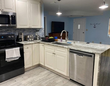 120 Causeway Boulevard - Photo Thumbnail 5