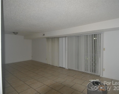9500 L Shannon Green Drive - Photo Thumbnail 5