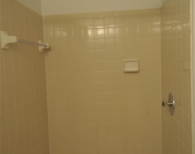 9500 L Shannon Green Drive - Photo Thumbnail 8