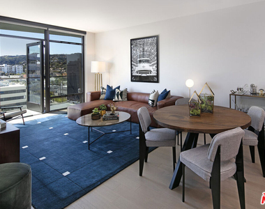 1755 Argyle Avenue - Photo Thumbnail 1