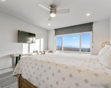 1111 Seacoast Drive - Photo Thumbnail 8