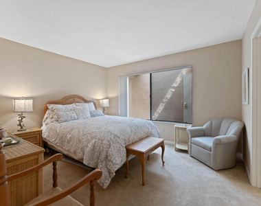 191 Madrid Avenue - Photo Thumbnail 13