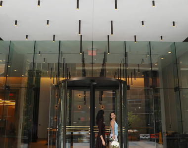 10 Hanover Square - Photo Thumbnail 35