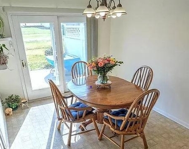 2940 Barley Circle - Photo Thumbnail 7