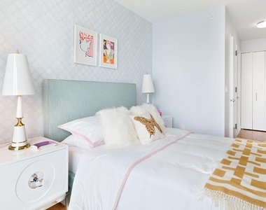 West 57th Street, Unit 427 - Photo Thumbnail 11