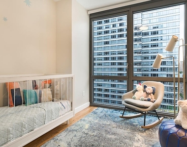 West 57th Street, Unit 427 - Photo Thumbnail 12