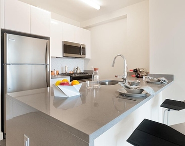 West 57th Street, Unit 427 - Photo Thumbnail 9