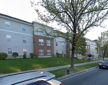 5233 N Capitol St Nw - Photo Thumbnail 1