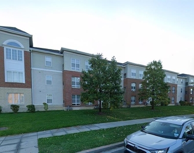 5233 N Capitol St Nw - Photo Thumbnail 3