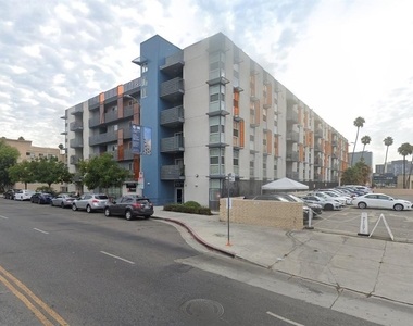 540 S Normandie Ave - Photo Thumbnail 2