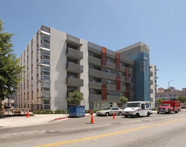 540 S Normandie Ave - Photo Thumbnail 5
